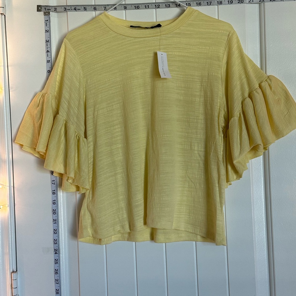 NWT- SM Yellow Ruffle Sleeve Top